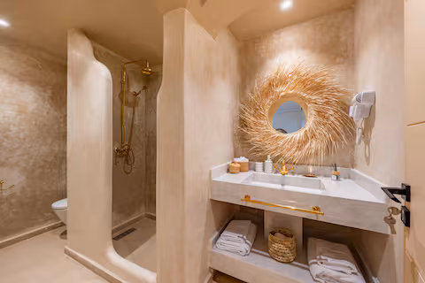 Appartement Rénové de Luxe avec Piscine, Parking & Balcon — Aral Stay Marrakech