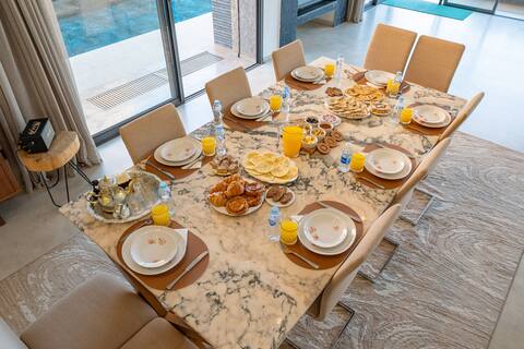 Villa de Luxe Lumineuse avec Piscine Chauffée & Hammam — ImmoMenaraStay