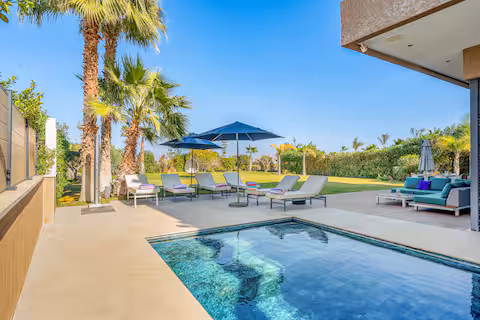 Villa de Luxe Lumineuse avec Piscine Chauffée & Hammam — ImmoMenaraStay