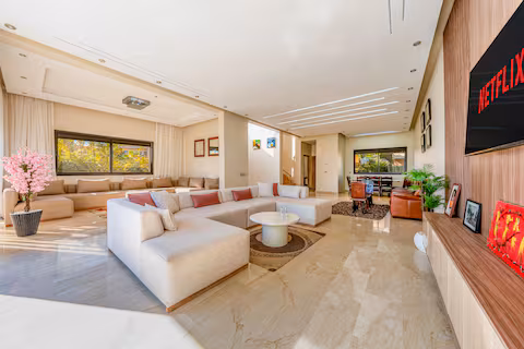 Villa de Luxe 4 Chambres avec Piscine Privée à Argan Golf